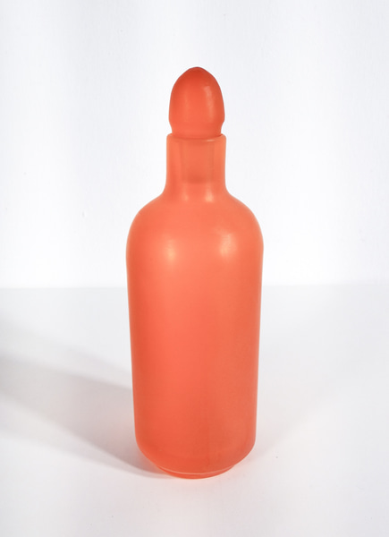 Bottiglia con tappo della serie Velati in vetro di Murano, design Paolo VENINI. Italia, 1994