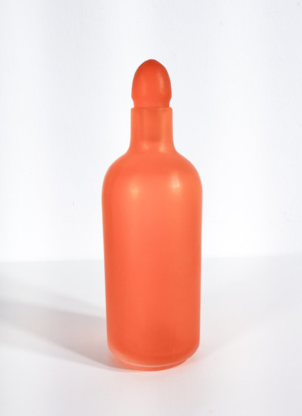 Bottiglia con tappo della serie Velati in vetro di Murano, design Paolo VENINI. Italia, 1994