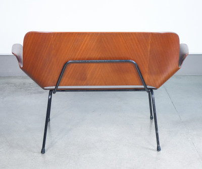 Divanetto Medea, con braccioli, design Vittorio NOBILI per Fr. TAGLIABUE. Italia, Anni 50