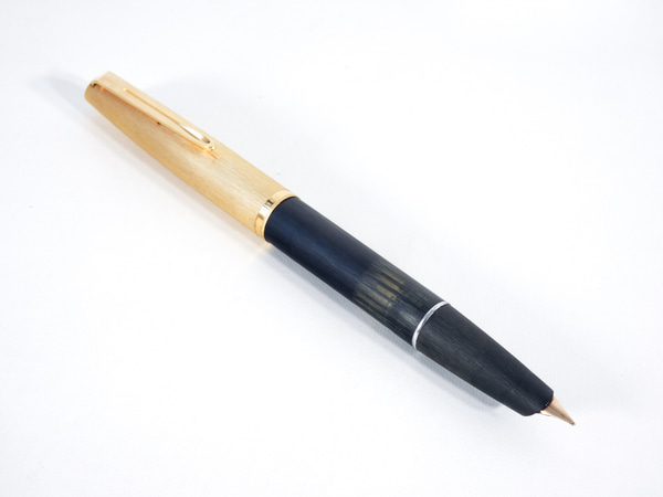 Penna stilografica AURORA 88P con astuccio originale in metallo, garanzia e copricustodia. Italia, Anni 50