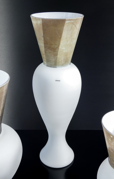 Collezione di vasi Re, Regina, Principe in vetro soffiato di Murano, design Rodolfo DORDONI per VENINI. Murano, 2007