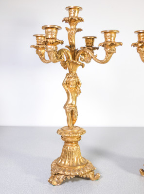Coppia di candelieri stile Luigi XVI in ottone. Italia/Francia, Novecento