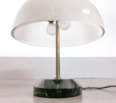 Lampada da tavolo ALFA design di Segio MAZZA per ARTEMIDE. Italia, Anni 60