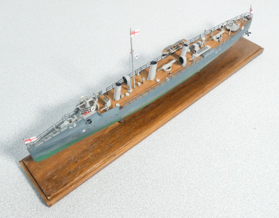Modellino della nave da guerra Acheron-class Destroyer, della British Royal Ravy.