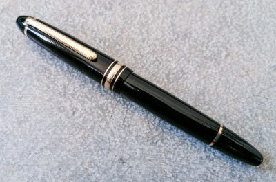 Parure di penne MONTBLANC Meisterstuck n°146 composta da stilografica e penna a sfera in astuccio originale, con certificato di garanzia sdf