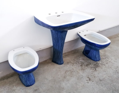 Antonia CAMPI Set da bagno modello GARDENA composto da lavabo, wc e bidet, in lavenite. S.C.I. Laveno. Italia, 1968