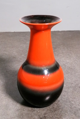 Set di quattro ceramiche decorative di design West Germany, fat lava: due vasi, alzata e un contenitore. Germania, Anni 60/70