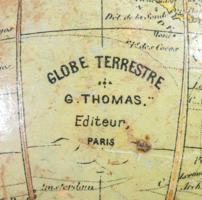 Globo terrestre da tavolo G. THOMAS. Francia, Fine del XIX sec.