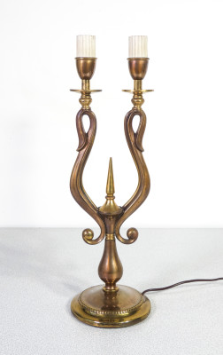 Lampada da tavolo in ottone, a due lumi. Art decò, design italiano Anni 30