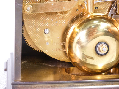 Orologio da tavolo KIENZLE con fasi lunari, doppia campana, cal 130-070 funzionante. Svizzera