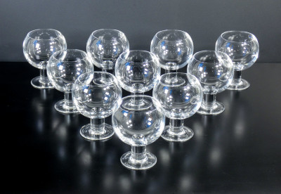 Set di dieci calici in cristallo ARNOLFO DI CAMBIO. Italia, Anni 70