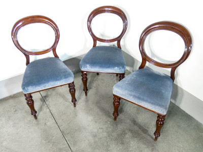 Set di sei sedie vittoriane in legno massello di mogano. Inghilterra, Secondo Ottocento