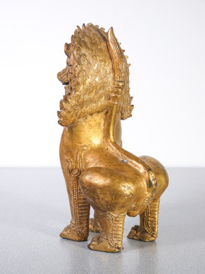 Leone Guardiano, Shi Shi, Cane Foo in bronzo dorato. Estremo Oriente, Fine Ottocento Primo Novecento