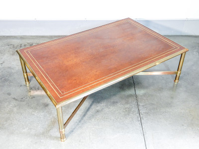 Tavolino basso da caffè, design inglese, piano in radica e struttura in ottone. Inghilterra, Anni 60