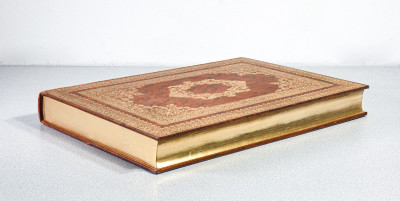 Riproduzione de LA GERUSALEMME LIBERATA di Torquato TASSO con le figure di G. PIAZZETTA edita nel 1745 da G. ALBRIZZI per Maria Teresa D'Austria. Nuova Editrice Internazionale. Numerato 902/1001. Milano, 1967