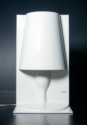 Lampada da tavolo Take design F. Laviani per KARTELL. Italia