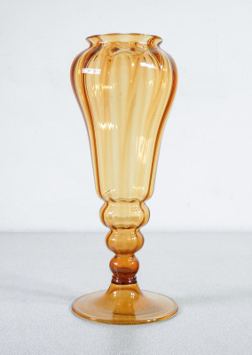 Vaso in vetro soffiato design Vittorio ZECCHIN per MVM Cappellin. Murano Italia, Anni 20