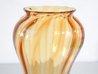 Vaso in vetro soffiato design Vittorio ZECCHIN per MVM Cappellin. Murano Italia, Anni 20