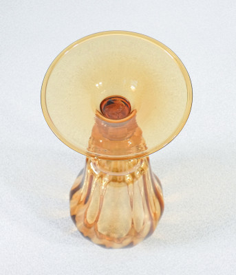 Vaso in vetro soffiato design Vittorio ZECCHIN per MVM Cappellin. Murano Italia, Anni 20