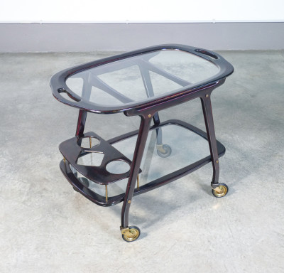 Carrello portavivande design Cesare LACCA, in legno laccato e vetro, con vassoio estraibile. Italia, Anni 50