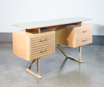 Mobile toilette, console scrivania di design italiano nello stile di V. Valabrega. Legno laccato e piano in vetro. Italia, Anni 40