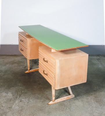 Mobile toilette, console scrivania di design italiano nello stile di V. Valabrega. Legno laccato e piano in vetro. Italia, Anni 40