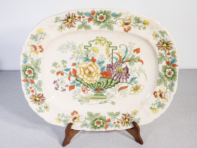 Servizio da tavola MASON'S in ceramica decorata, composto da 41 pezzi. Inghilterra, Novecento
