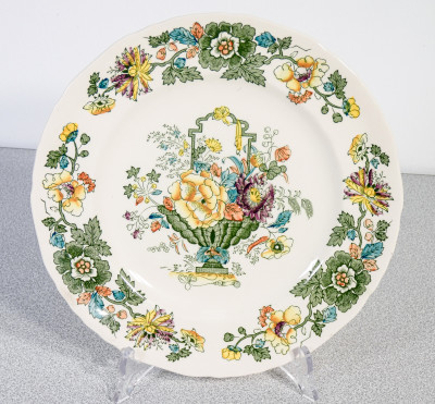 Servizio da tavola MASON'S in ceramica decorata, composto da 41 pezzi. Inghilterra, Novecento
