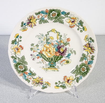 Servizio da tavola MASON'S in ceramica decorata, composto da 41 pezzi. Inghilterra, Novecento