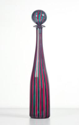 Bottiglia a canne in vetro soffiato, design Giò PONTI per VENINI. Murano, 2010