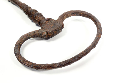 Antica chiave in ferro forgiato e battuto. XVI-XVII sec.
