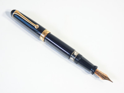 Penna stilografica Nuova AURORA 88 in custodia originale. Italia