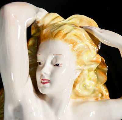 Scultura in ceramica C.I.A. Manna Nudo femminile disteso. Torino Italia, Anni 30