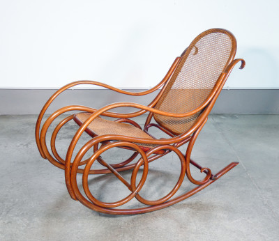 ?? SEDIA DONDOLO THONET NR. 4 LEGNO FAGGIO CURVATO EPOCA FINE 1800 PAGLIA VIENNA