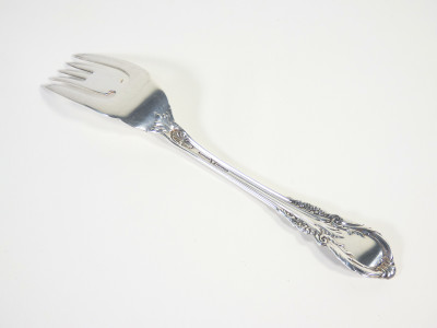 Servizio da tavola WALLACE Sterling Grande Baroque in argento 925 composto da 61 pezzi. Stati Uniti, XX sec.