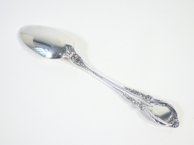 Servizio da tavola WALLACE Sterling Grande Baroque in argento 925 composto da 61 pezzi. Stati Uniti, XX sec.