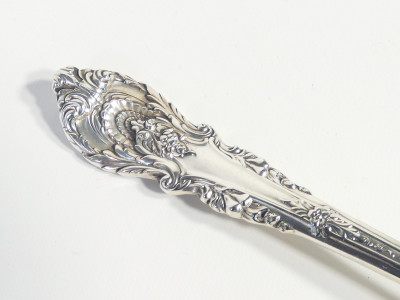 Servizio da tavola WALLACE Sterling Grande Baroque in argento 925 composto da 61 pezzi. Stati Uniti, XX sec.