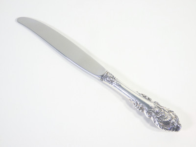 Servizio da tavola WALLACE Sterling Grande Baroque in argento 925 composto da 61 pezzi. Stati Uniti, XX sec.