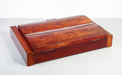 Set da gioco in elegante scatola in legno Art Decò. Italia, Novecento