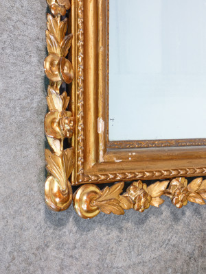 Specchio LUIGI XV originale d'epoca in legno dorato. Settecento