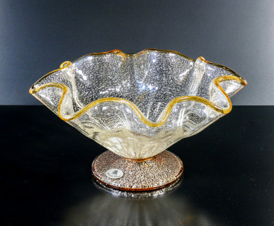 Vaso centrotavola in vetro soffiato policromo di Murano. Maestri Vetrai. Italia, Anni 70