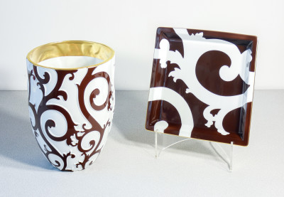 Vaso e piatto in porcellana collezione Palace, design Gian Battista VANNOZZI per RICHARD GINORI. Italia, Anni 90