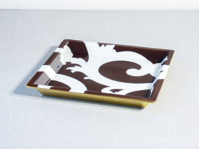 Vaso e piatto in porcellana collezione Palace, design Gian Battista VANNOZZI per RICHARD GINORI. Italia, Anni 90