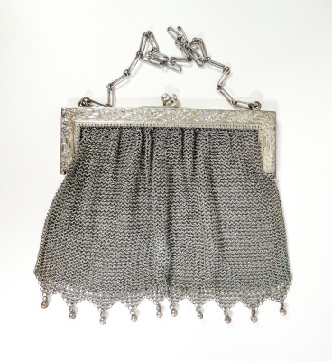 Borsetta in argento Art Nouveau. Primissimo Novecento