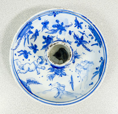 Porta candele in ceramica dipinta a mano, manifattura di ALBISOLA. Italia, Primo Novecento