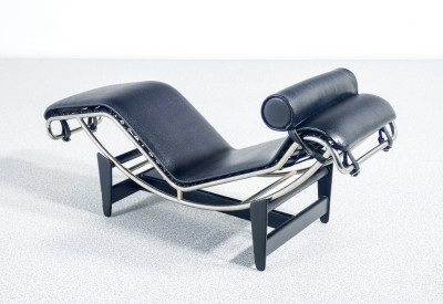 Modellino della chaise longue LC4. Design LE CORBUSIER, JEANNERET, PERRIAND per Cassina. Italia