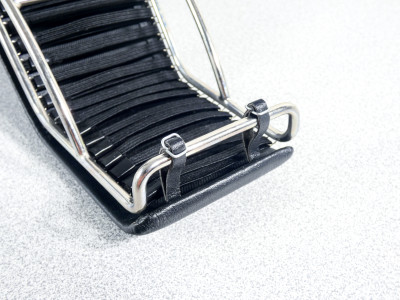 Modellino della chaise longue LC4. Design LE CORBUSIER, JEANNERET, PERRIAND per Cassina. Italia