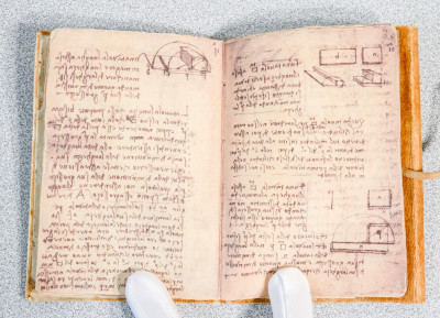 Edizione in facsimile del CODICE FORSTER I di Leonardo da Vinci, con commentario. Numerato 47/199. Napoli