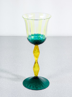 Collezione completa Bicchieri in Scena, design Alessandro MENDINI per VENINI, con tre basamenti firmati e catalogo. Murano, 1993-94-95