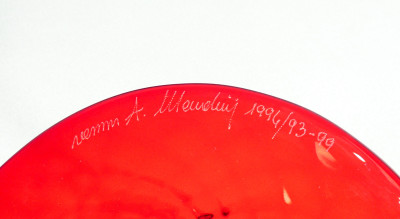 Collezione completa Bicchieri in Scena, design Alessandro MENDINI per VENINI, con tre basamenti firmati e catalogo. Murano, 1993-94-95